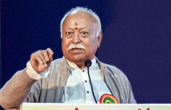 भागवत के अमेरिका दौरे पर अमेरिकी आयोग का विरोध, धार्मिक स्वतंत्रता को लेकर उठाए सवाल; अब बढ़ा विवाद