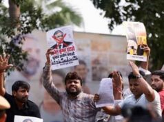अभिजीत दीपके की भाषा में ही जवाब? चुनाव आयोग के समर्थन में उतरे हार्वर्ड-MIT के भारतवंशी