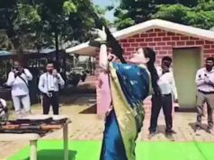 शस्त्र पूजा के दौरान IPS अंकिता शर्मा का दिखा अलग अंदाज, AK-47 से की फायरिंग