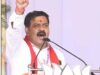 सड़क निर्माण में लापरवाही पर सख्ती, डिप्टी CM ने जमीन पर बैठकर सुनी लोगों की समस्याएं