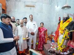 मुख्यमंत्री डॉ. यादव ने काली माता मंदिर में किए दर्शन-पूजन, प्रदेश की सुख-समृद्धि की कामना की